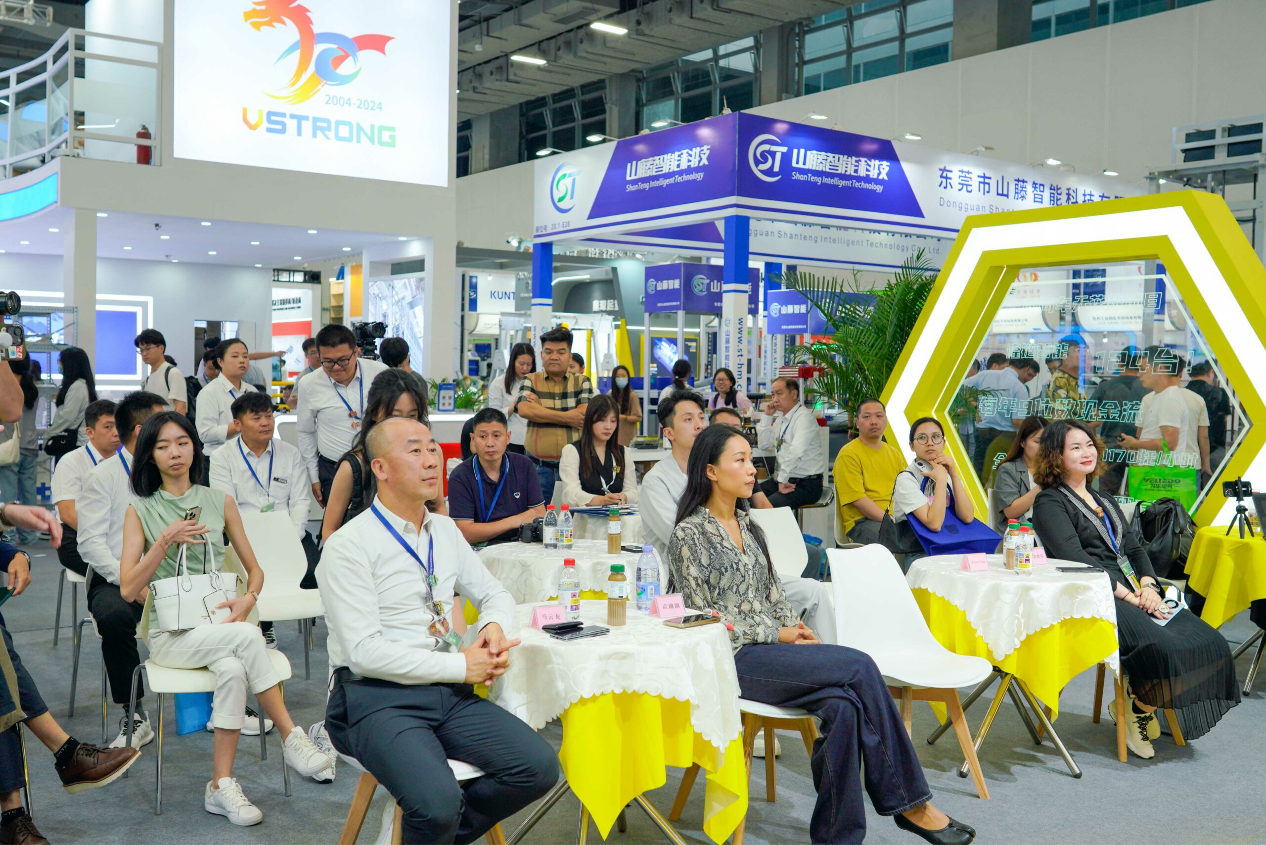 Reitar Attends the LET - a CeMAT Asia Event